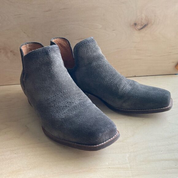 Zodiac Women's Boot Bootie Grey Suede Size  9.5  M  Western Toe - Picture 6 of 16
